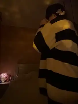 SilkyMira online show from March 29, 2026, 8:53 pm