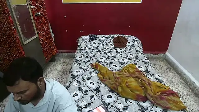 Lovelycouple25 online show from April 21, 2026, 6:52 am