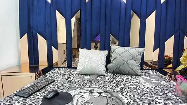 MilaSeduction online show from January 6, 2026, 8:45 pm