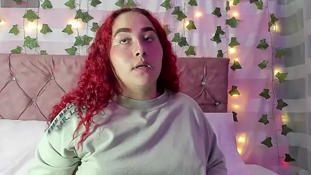 Ayla-marttinez online show from April 6, 2026, 1:58 am