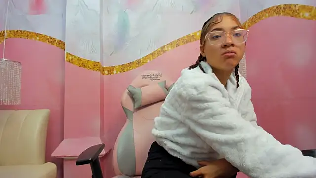 Jadde Greyy  online show from April 17, 2026, 11:57 am