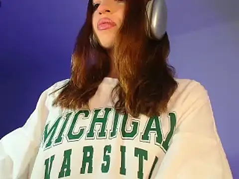 alina lee online show from February 1, 2026, 3:05 am