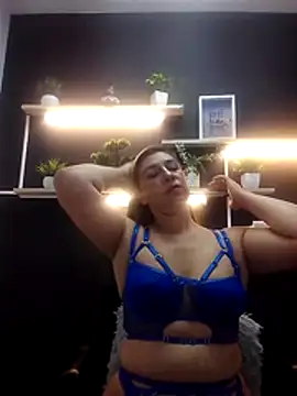 Snapshot of ValeryDuran chatting on April 10, 2026, 4:55 pm ValeryDuran online show from April 10, 2026, 4:55 pm