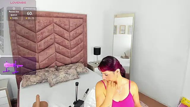 Scarlett  Noir online show from February 22, 2026, 9:02 pm