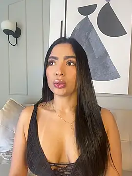 Snapshot of ValeriaTorress_ chatting on February 21, 2026, 6:31 pm ValeriaTorress online show from February 21, 2026, 6:31 pm