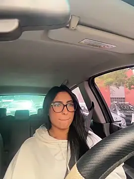 Snapshot of ValeriaTorress_ chatting on February 24, 2026, 6:28 pm ValeriaTorress online show from February 24, 2026, 6:28 pm