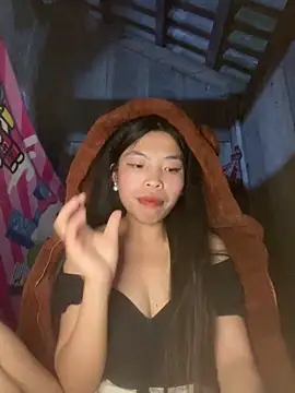 lux-su online show from March 18, 2026, 3:37 pm