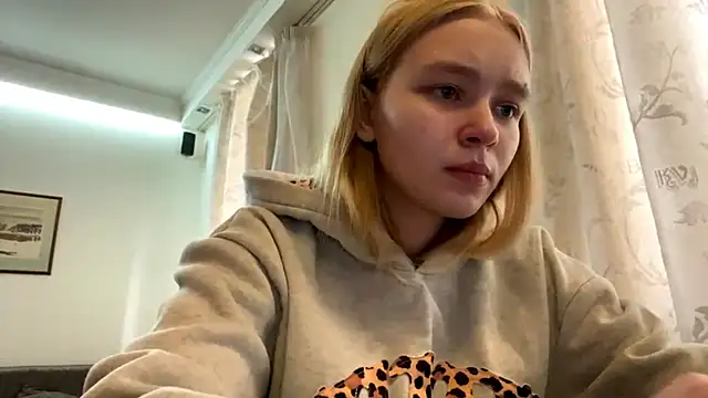 Snapshot of Leifuture chatting on April 19, 2026, 11:09 am Leifuture online show from April 19, 2026, 11:09 am