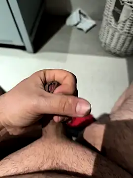 Snapshot of zecas32 chatting on March 26, 2026, 10:37 pm zecas32 online show from March 26, 2026, 10:37 pm