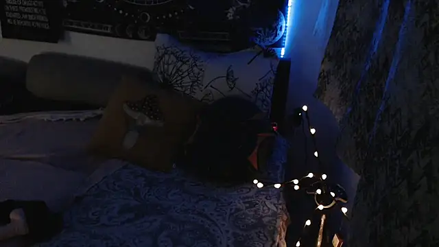 AlienforTwenty online show from March 14, 2026, 8:36 pm