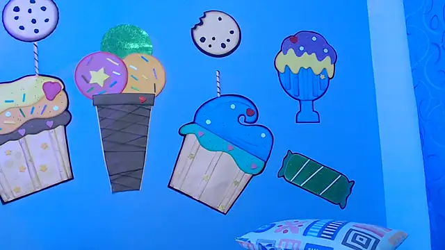 NOVAHOT98 online show from February 22, 2026, 7:34 pm