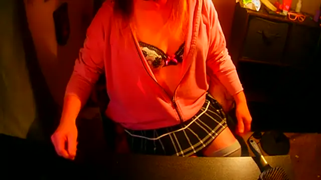 GoodGirlKelly online show from March 16, 2026, 1:44 am