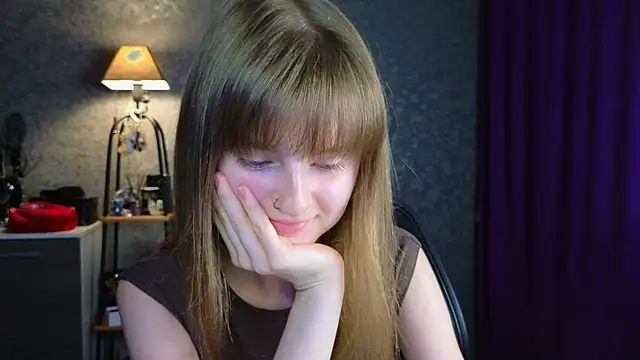 Snapshot of Miss_Alisa_ chatting on June 14, 2026, 6:54 pm Miss Alisa online show from June 14, 2026, 6:54 pm