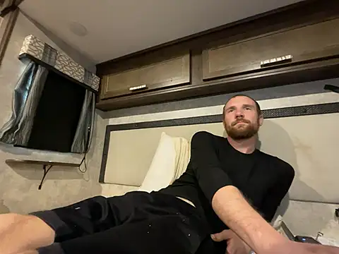 SparkledExtern online show from February 3, 2026, 4:23 pm