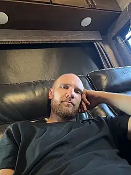 SparkledExtern online show from February 21, 2026, 8:43 pm