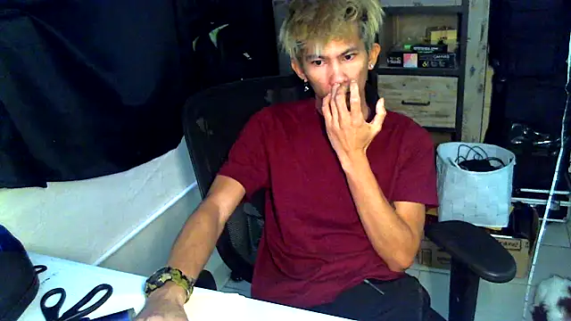 jhaycobXgarcia online show from March 24, 2026, 10:37 pm