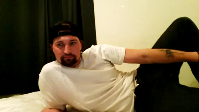 Snapshot of In_tandem chatting on March 12, 2026, 2:50 am In tandem online show from March 12, 2026, 2:50 am