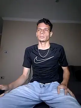 Snapshot of Magrin888 chatting on December 16, 2025, 5:01 am Magrin888 online show from December 16, 2025, 5:01 am