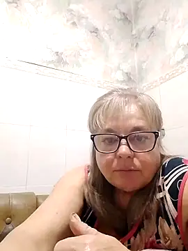 LinaLight88 online show from February 6, 2026, 9:40 pm