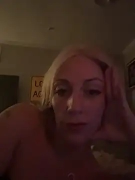 Snapshot of Jlakemgirl chatting on March 1, 2026, 7:43 am Jlakemgirl online show from March 1, 2026, 7:43 am