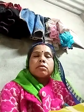 Shreya pandit online show from January 6, 2026, 8:45 pm