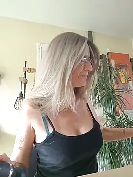 Sacha Scorp online show from March 27, 2026, 8:59 am