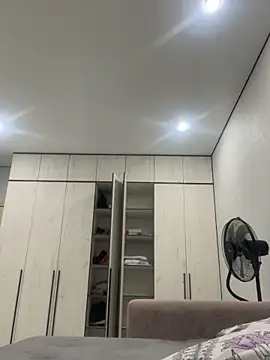 Sarah2127 online show from March 18, 2026, 1:03 pm