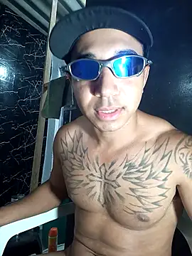 Felipe4848 online show from April 4, 2026, 11:46 pm