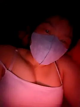 May-Ne online show from February 8, 2026, 1:42 am