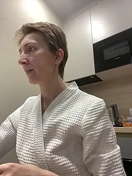 Sensual Flower online show from February 9, 2026, 8:51 am