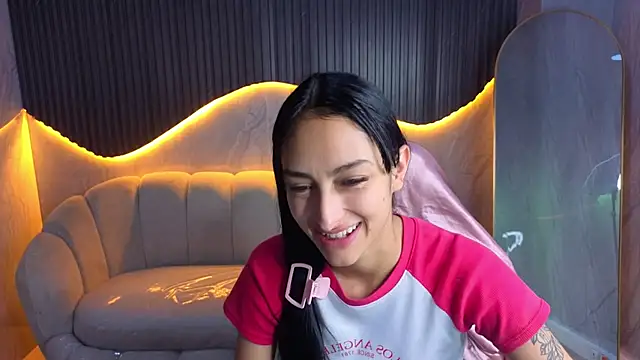 Tifany Tx online show from March 15, 2026, 12:33 pm