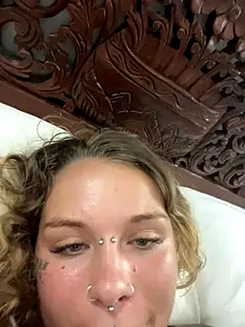 lena vandal online show from January 6, 2026, 7:39 pm