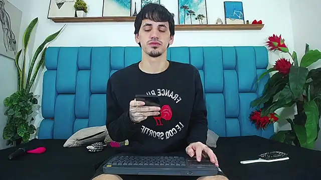 boy Dirty X online show from May 26, 2026, 5:03 am