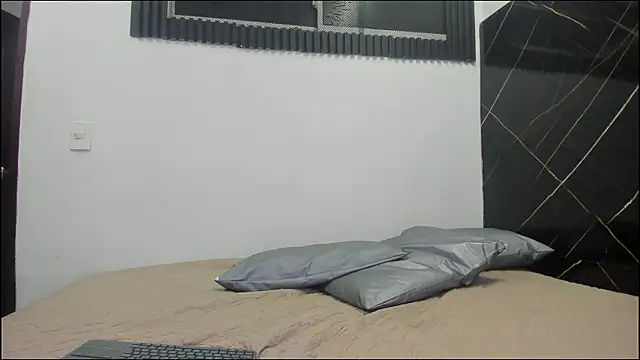 Emer santos online show from February 7, 2026, 4:05 am