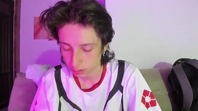 cirosky elchicopolla online show from April 10, 2026, 3:23 am