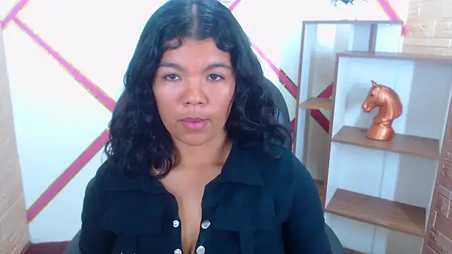 Snapshot of Heidy_Colins chatting on February 14, 2026, 4:59 pm Heidy Colins online show from February 14, 2026, 4:59 pm