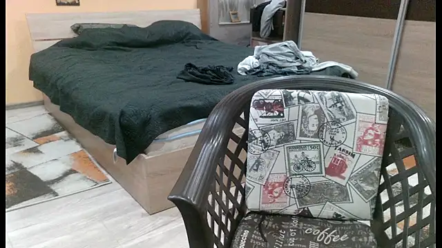 Snapshot of alieninhumanbody1 chatting on January 14, 2026, 2:28 am alieninhumanbody1 online show from January 14, 2026, 2:28 am