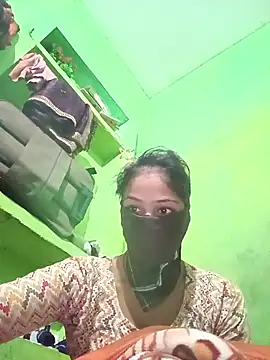 Snapshot of Uma_pande chatting on December 17, 2025, 6:14 pm Uma pande online show from December 17, 2025, 6:14 pm