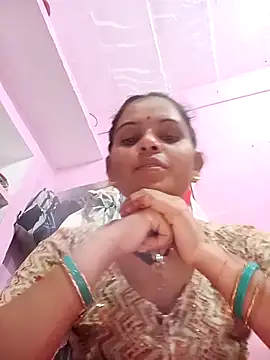 Snapshot of Uma_pande chatting on February 28, 2026, 4:19 pm Uma pande online show from February 28, 2026, 4:19 pm