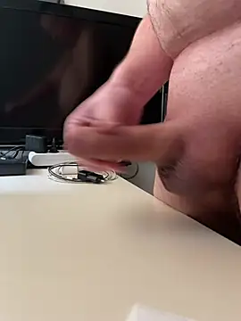 Snapshot of Farock11 chatting on February 11, 2026, 1:05 pm Farock11 online show from February 11, 2026, 1:05 pm