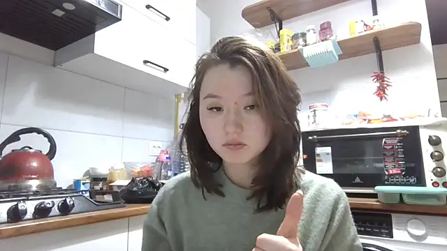 VelmaMaasch online show from December 16, 2025, 2:44 pm