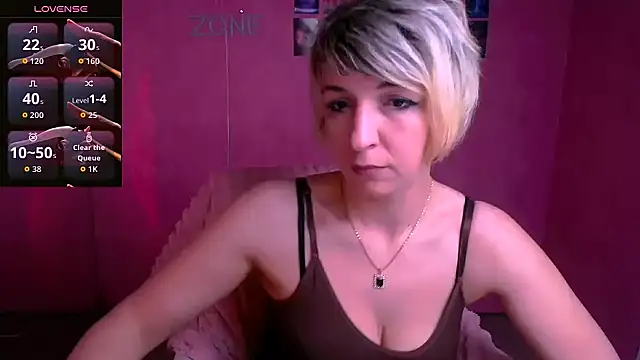 Lana Foxyy online show from March 17, 2026, 6:28 am