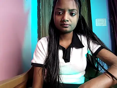 Snapshot of Mariya_000 chatting on December 16, 2025, 6:24 pm Mariya 000 online show from December 16, 2025, 6:24 pm