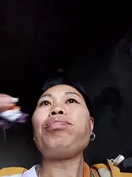 Snapshot of Maikha08 chatting on January 18, 2026, 7:45 am Maikha08 online show from January 18, 2026, 7:45 am