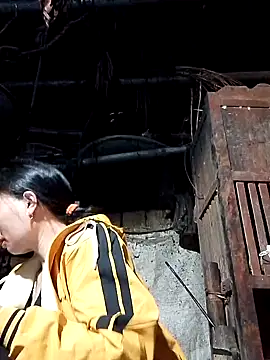 Snapshot of Maikha08 chatting on January 31, 2026, 11:25 pm Maikha08 online show from January 31, 2026, 11:25 pm