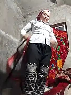 Snapshot of Maikha08 chatting on February 17, 2026, 11:18 am Maikha08 online show from February 17, 2026, 11:18 am