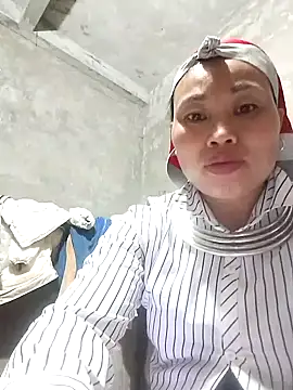 Snapshot of Maikha08 chatting on February 28, 2026, 11:55 am Maikha08 online show from February 28, 2026, 11:55 am