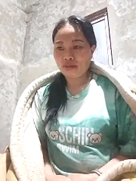 Snapshot of Maikha08 chatting on March 9, 2026, 11:09 pm Maikha08 online show from March 9, 2026, 11:09 pm