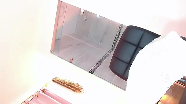 stephanie sweett online show from January 14, 2026, 5:02 am