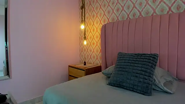 Snapshot of clarise_hall3 chatting on June 6, 2026, 12:21 pm clarise hall3 online show from June 6, 2026, 12:21 pm